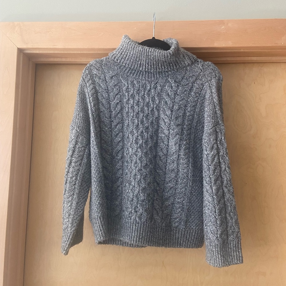 Calvin Klein Sweater